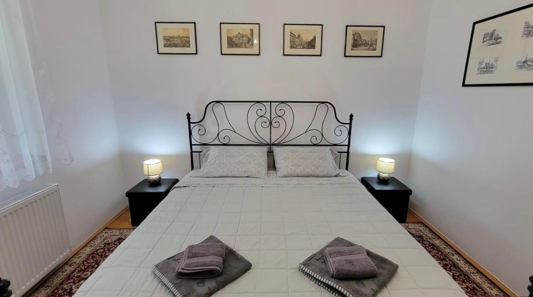 Traveler'S Retreat Apartment Brasov Luaran gambar
